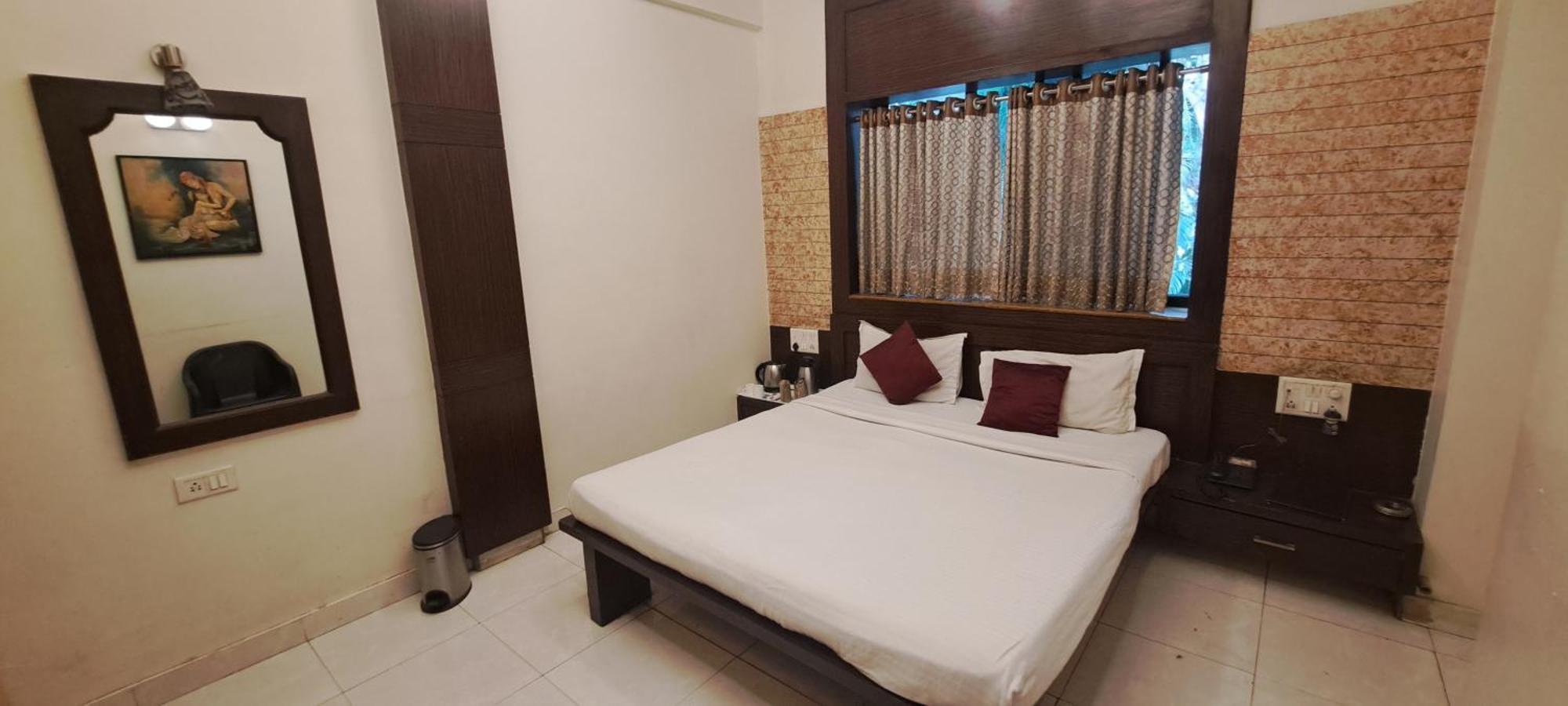 Hotel Shivam Pune Exterior photo