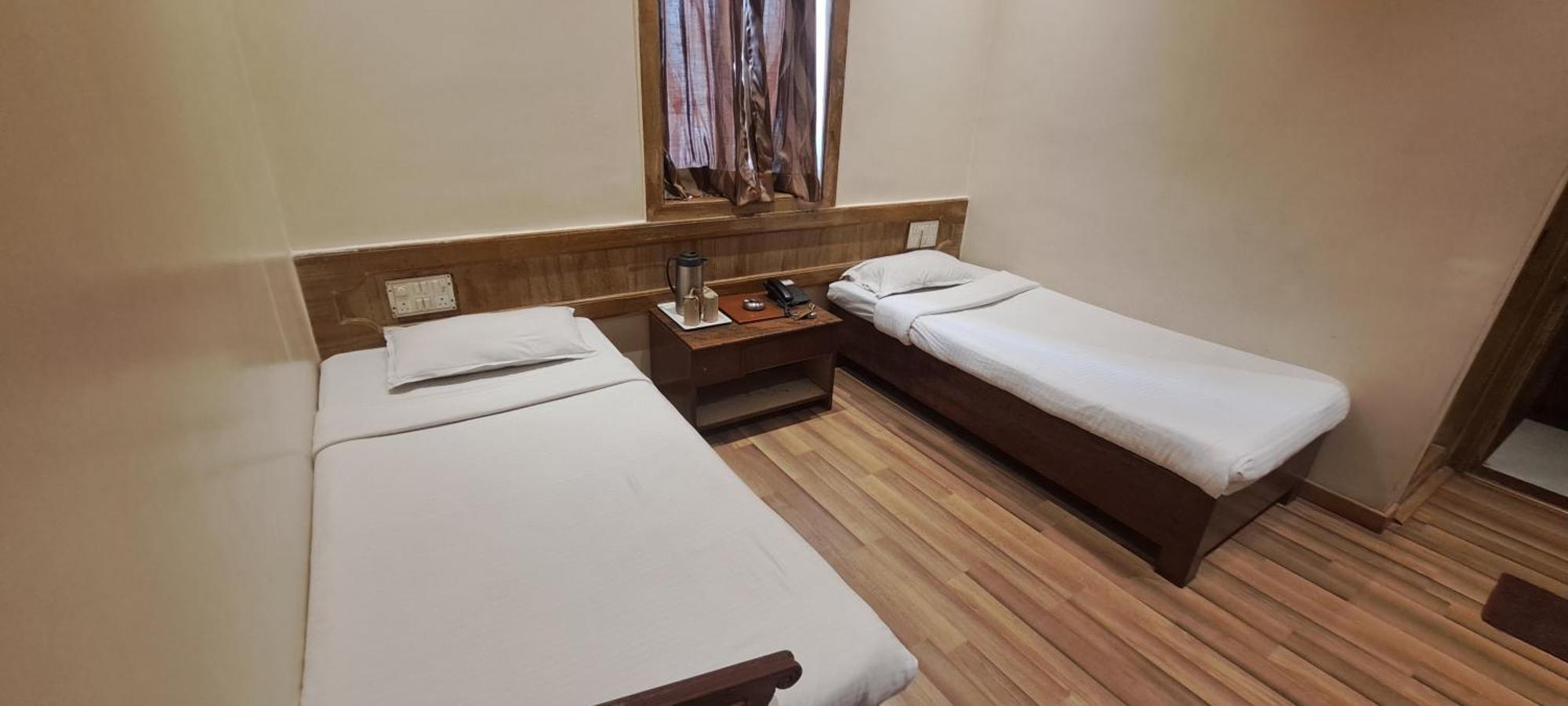 Hotel Shivam Pune Exterior photo
